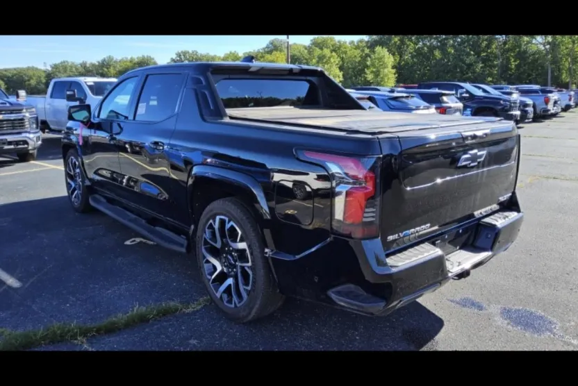 2024 Chevrolet Silverado RST photo 1