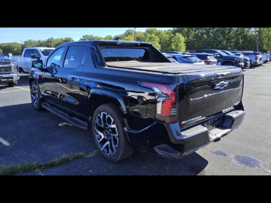 2024 Chevrolet Silverado RST photo 1