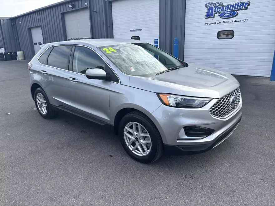 2024 Ford Edge SEL photo 1