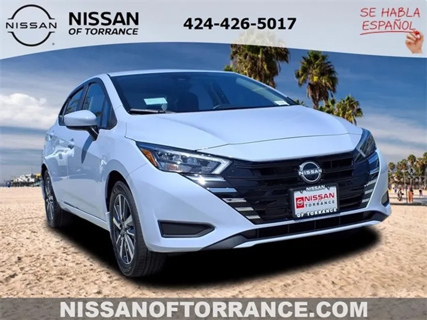 2025 Nissan Versa SV photo 1