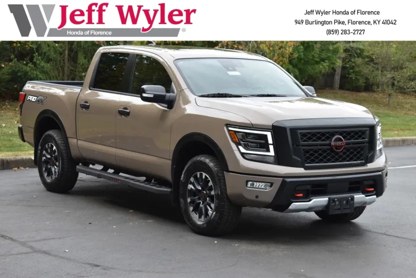 2024 Nissan Titan PRO-4X photo 1