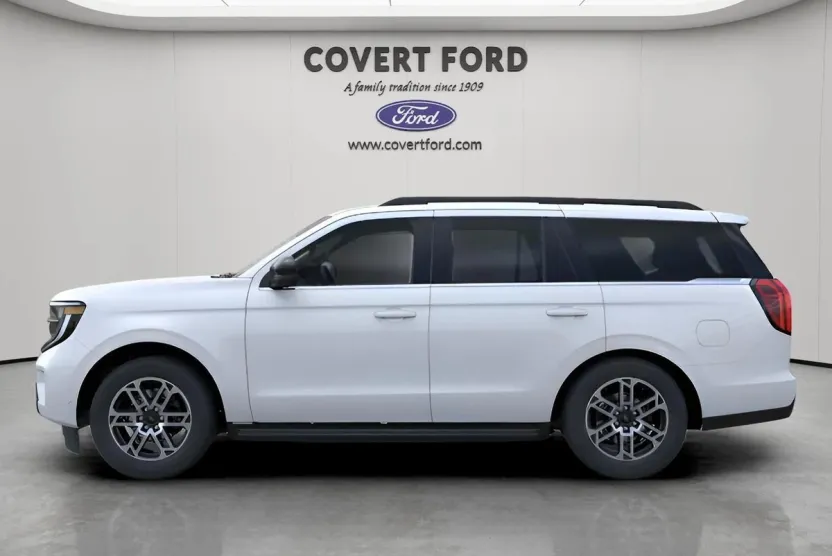 2025 Ford Expedition Base photo 1