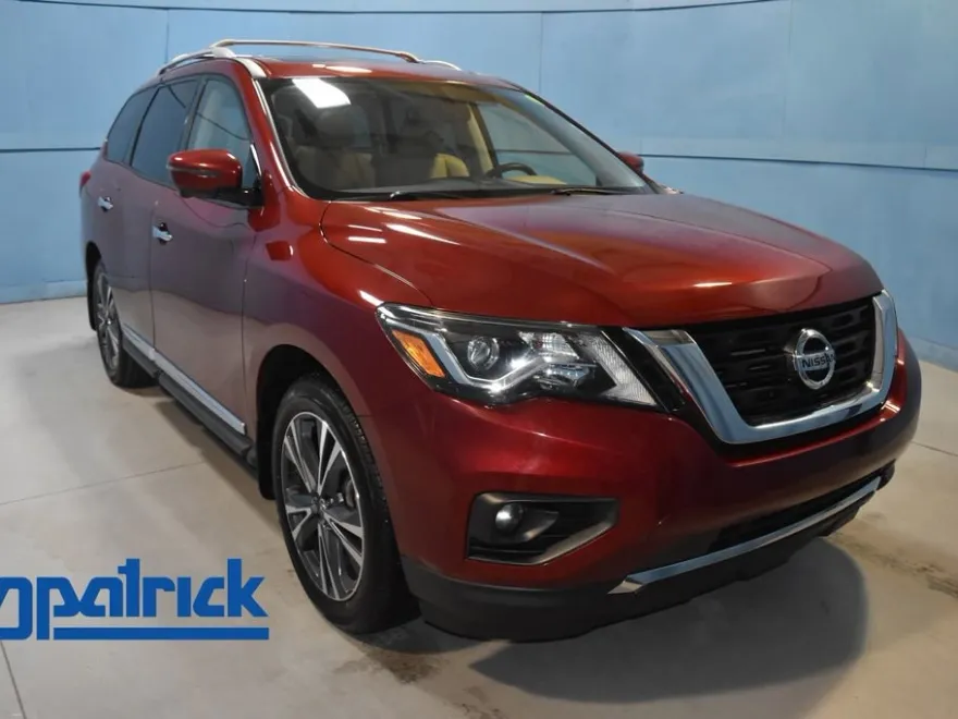 2020 Nissan Pathfinder Platinum photo 1