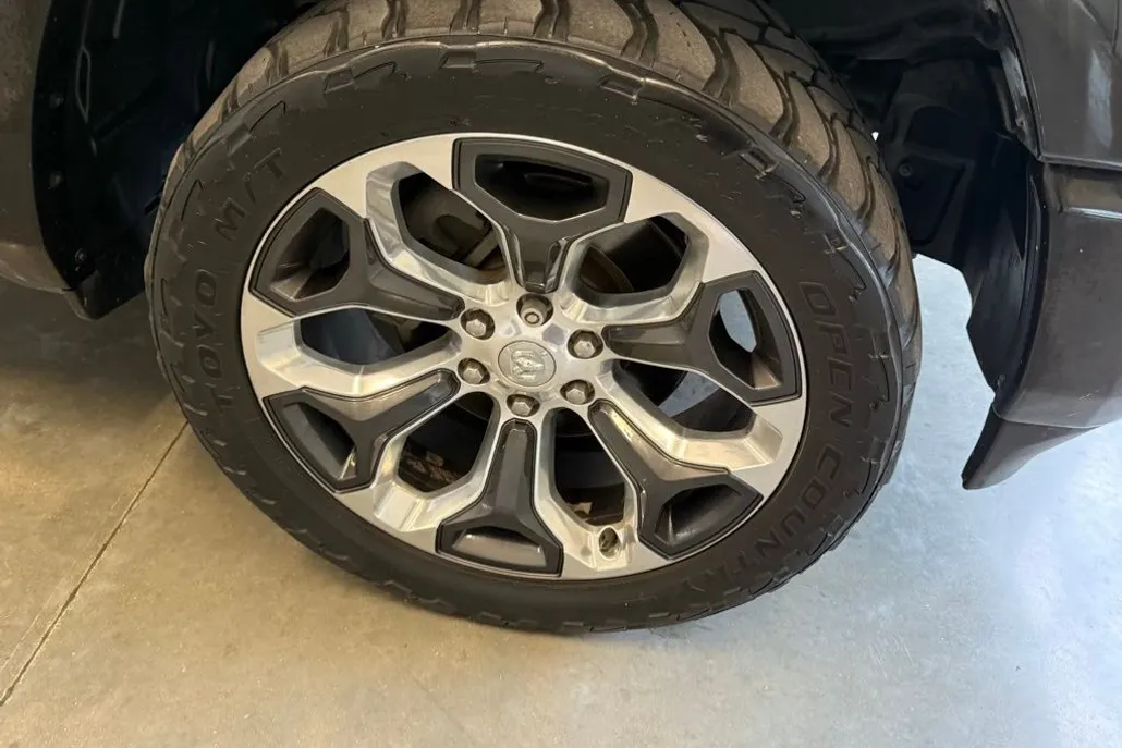 2019 Ram 1500 Limited photo 1