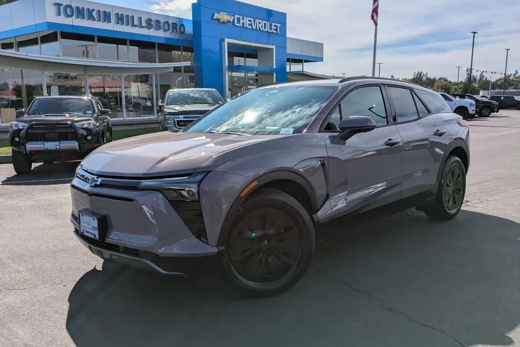 2026 Chevrolet Blazer EV photo 1