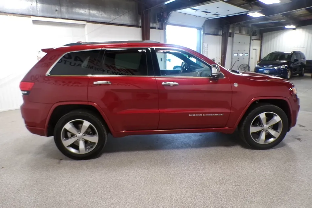 2015 Jeep Grand Cherokee Overland photo 1