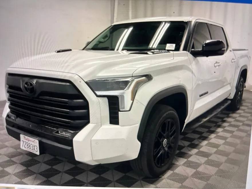 2024 Toyota Tundra Limited photo 1