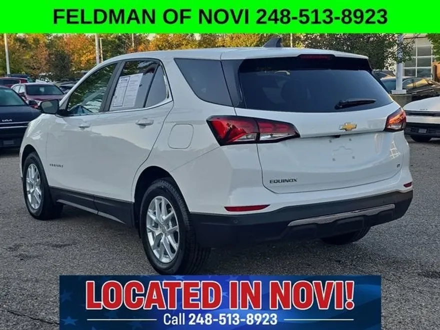 2024 Chevrolet Equinox LT photo 1