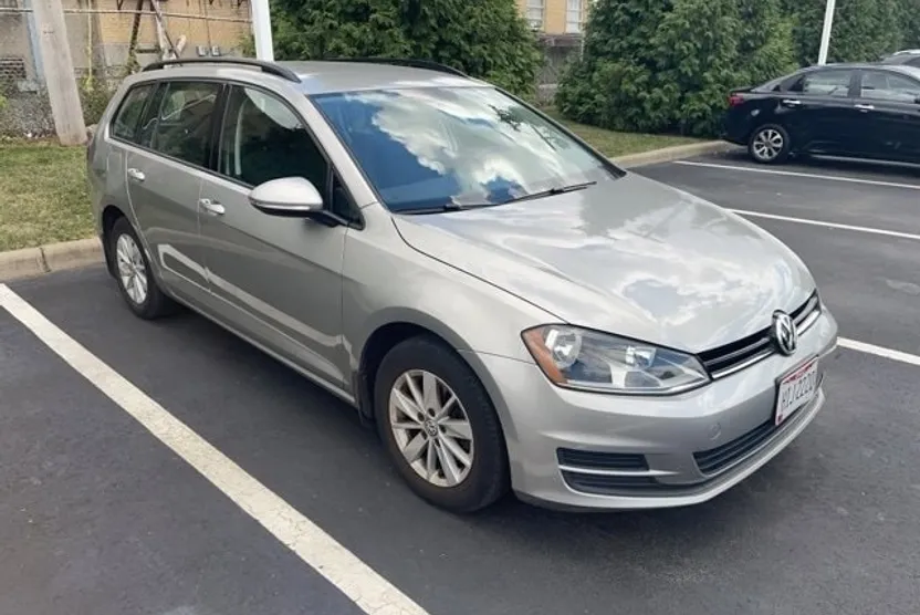 2016 Volkswagen Golf SportWagen TSI S photo 1