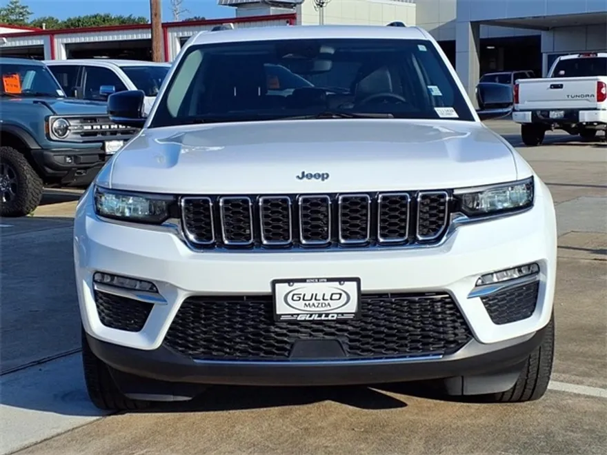2023 Jeep Grand Cherokee Limited photo 1