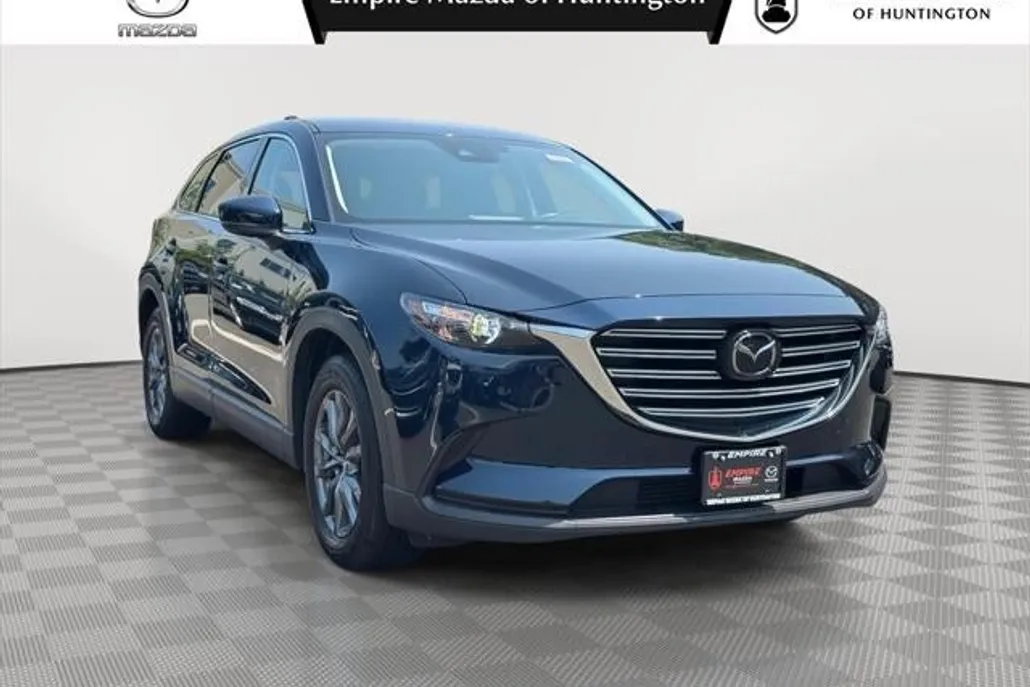 2022 Mazda CX-9 Touring photo 1