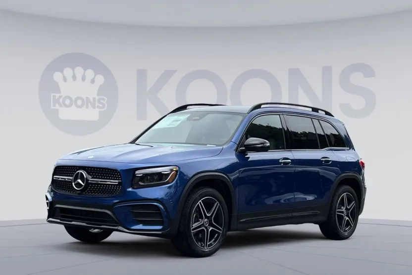 2026 Mercedes Benz GLB 250 4MATIC photo 1
