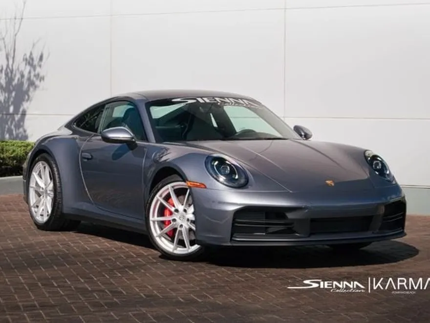 2025 Porsche 911 photo 1