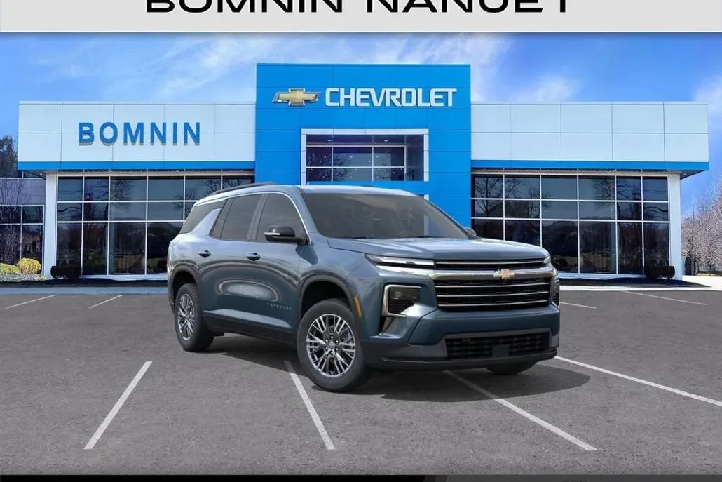 2025 Chevrolet Traverse photo 1