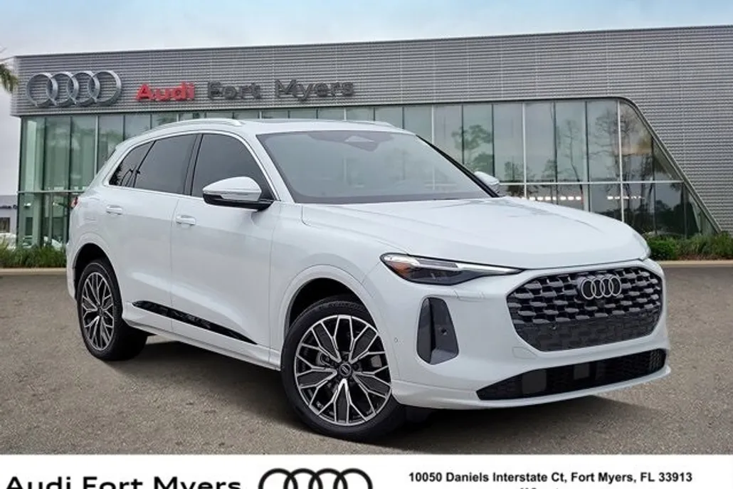 2025 Audi Q5 Premium Plus photo 1