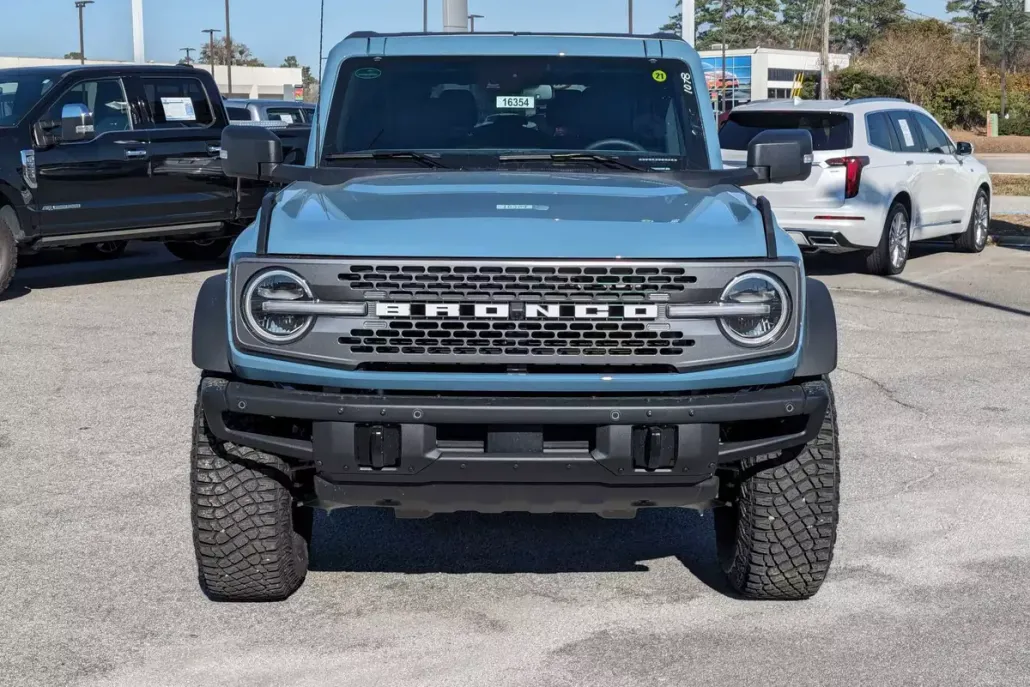 2023 Ford Bronco Badlands photo 1