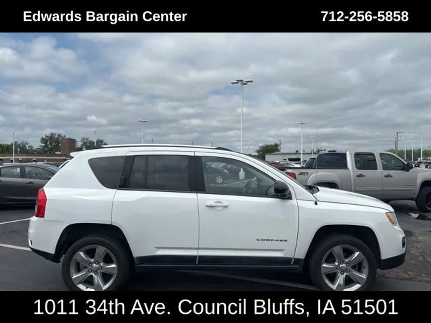 2011 Jeep Compass Limited photo 1