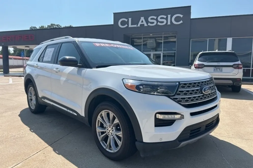 2023 Ford Explorer Limited photo 1