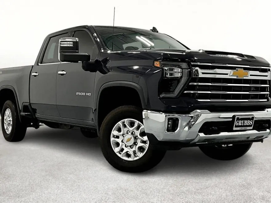 2024 Chevrolet Silverado 2500HD LTZ photo 12