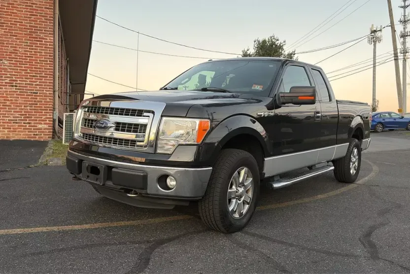 2013 Ford F-150 photo 1