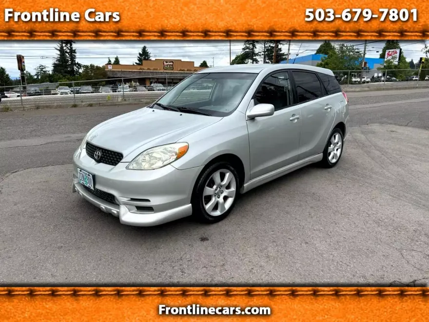 2004 Toyota Corolla Matrix L photo 1