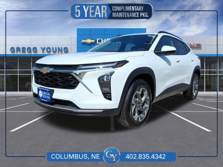 2025 Chevrolet Trax LT photo 1