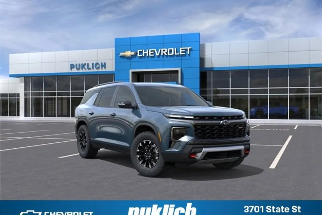 2026 Chevrolet Traverse Z71 photo 1