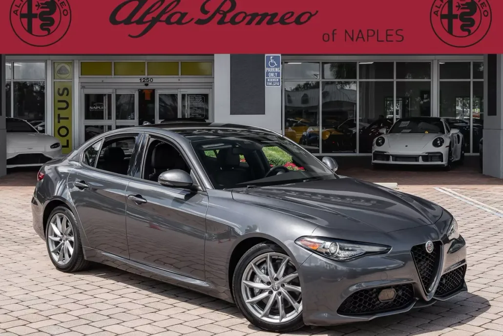 2023 Alfa Romeo Giulia SPRINT photo 1