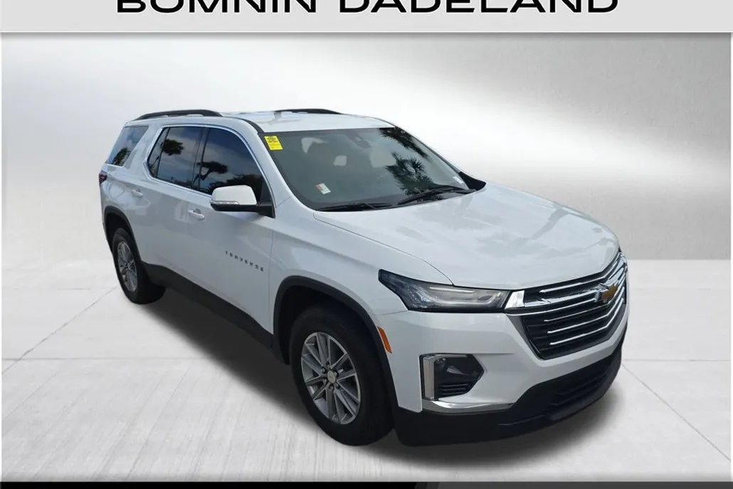 2023 Chevrolet Traverse Leather photo 1