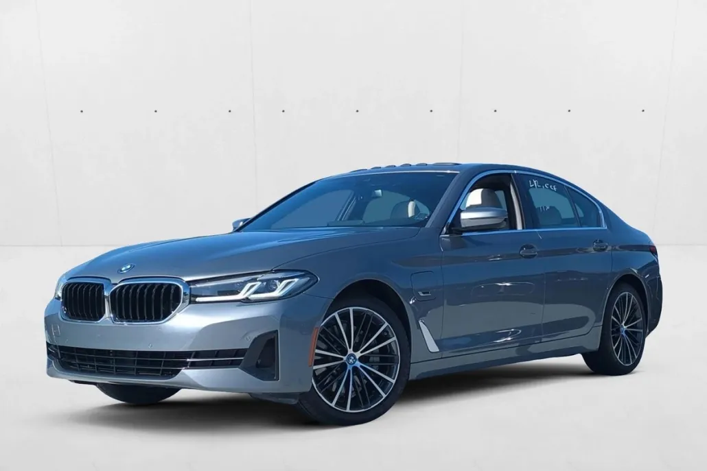 2023 Bmw 530e 5-Series photo 1