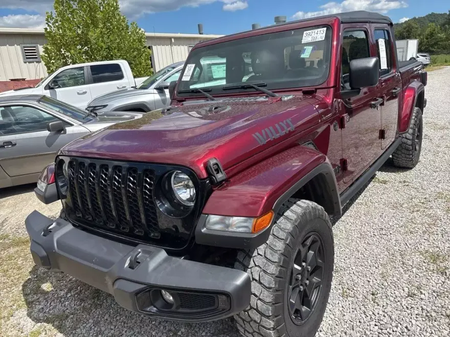 2021 Jeep Gladiator Willys Sport photo 1