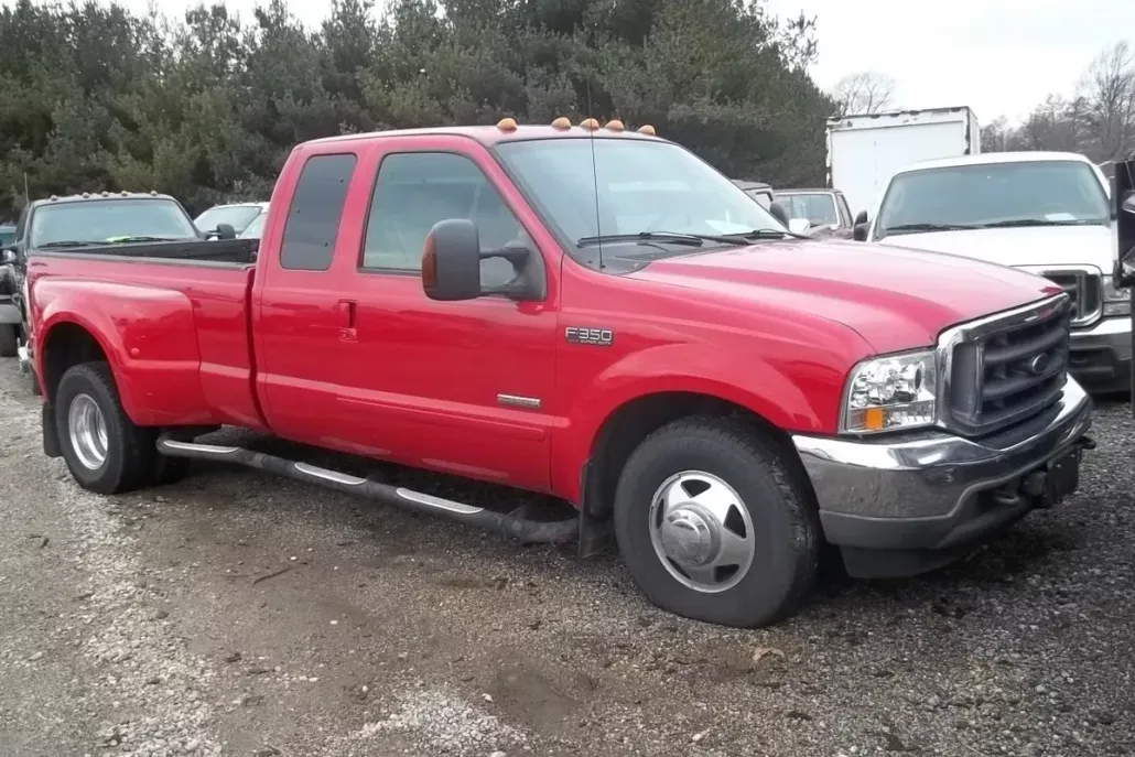 2004 Ford F-350 XLT photo 1
