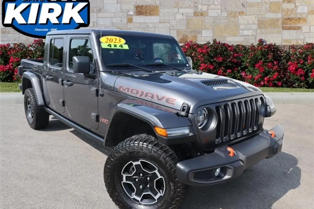 2023 Jeep Gladiator Mojave photo 1