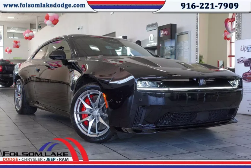 2025 Dodge Charger Daytona Scat Pack AWD photo 1