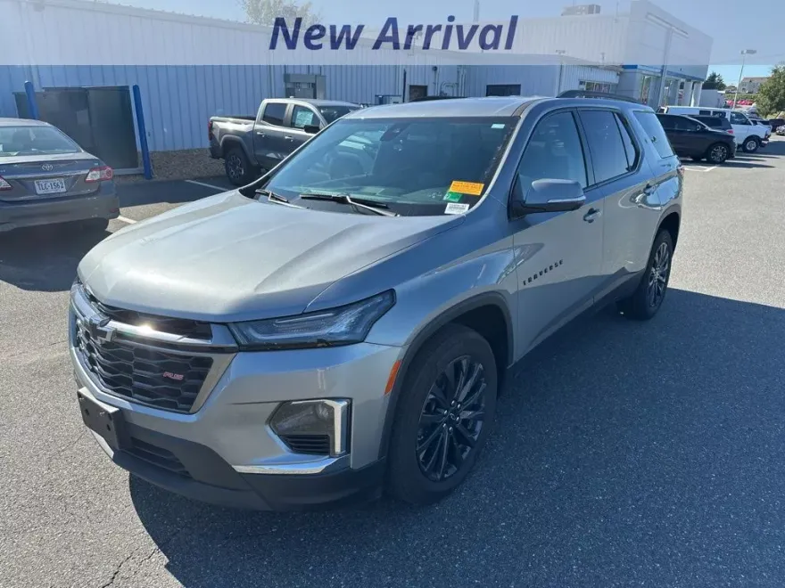 2023 Chevrolet Traverse RS photo 1