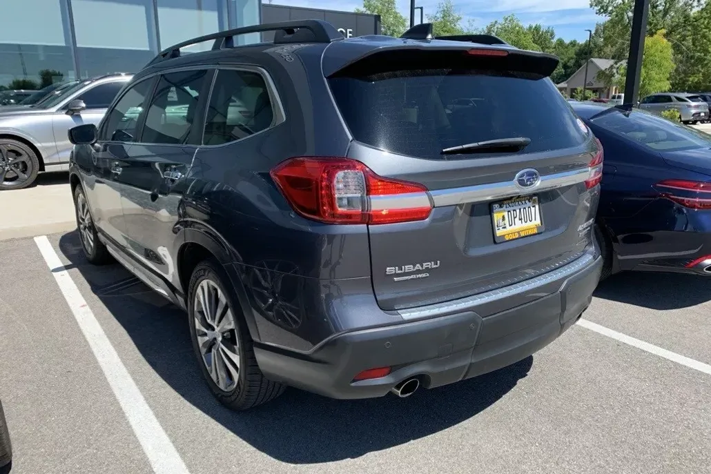 2020 Subaru Ascent Touring photo 1