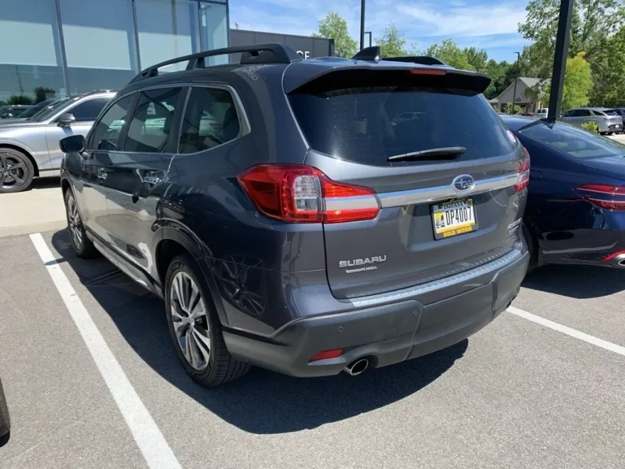2020 Subaru Ascent Touring photo 1