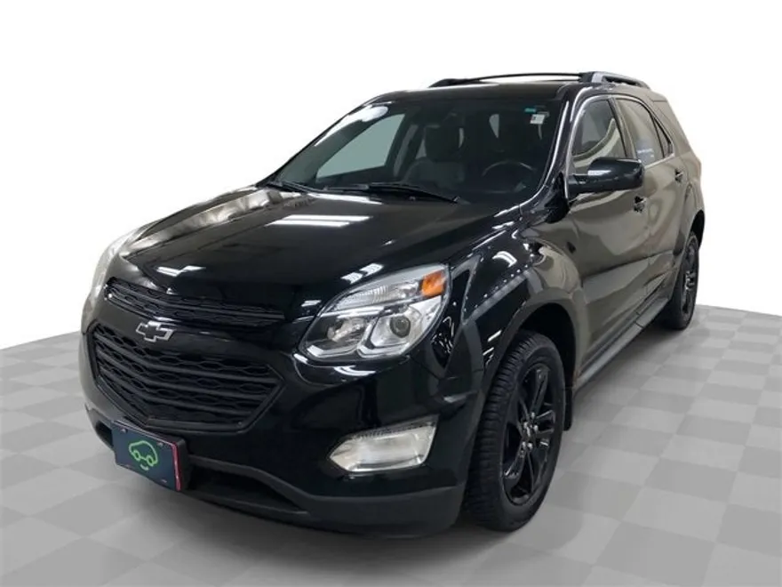 2017 Chevrolet Equinox LT photo 1