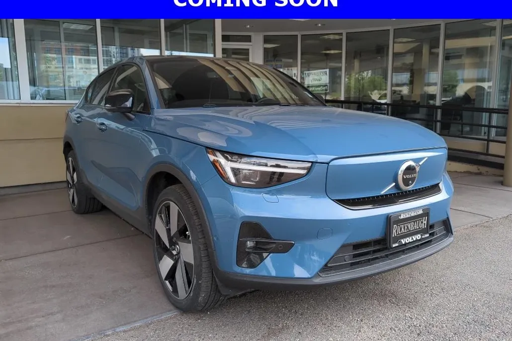 2023 Volvo C40 Ultimate photo 1