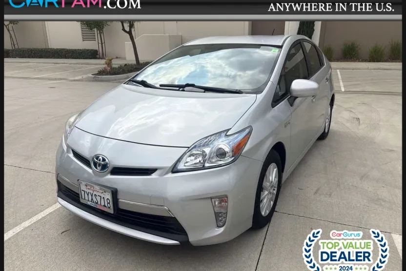 2014 Toyota Prius Plug-in photo 1