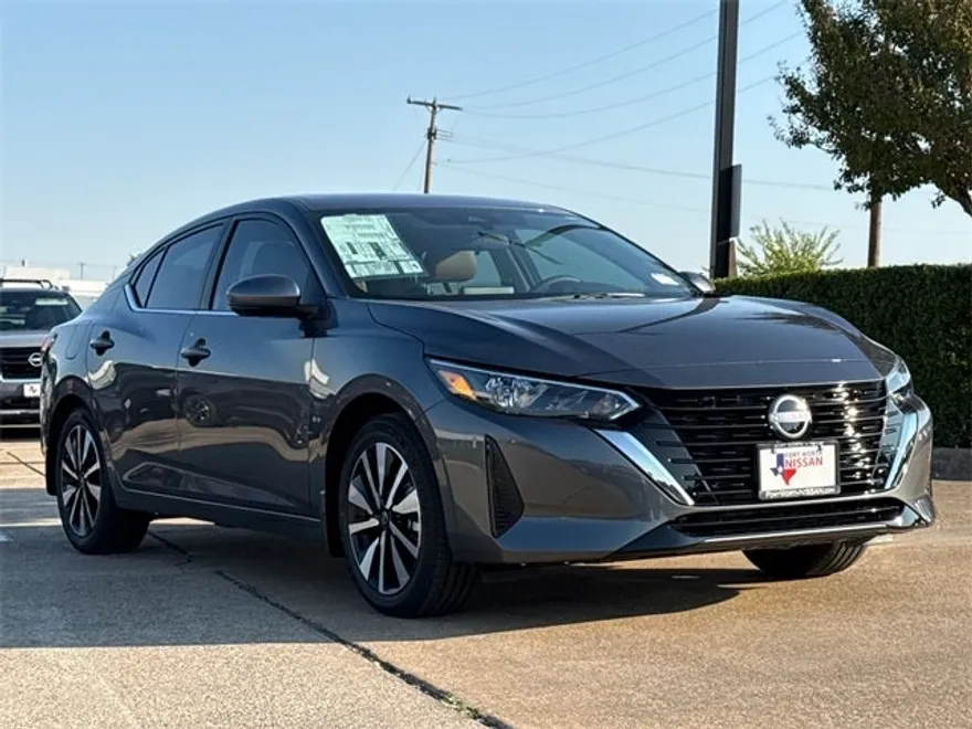 2025 Nissan Sentra SV photo 1
