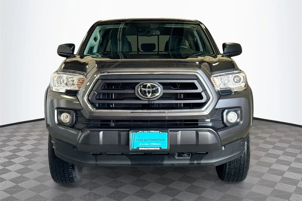 2023 Toyota Tacoma SR5 photo 1