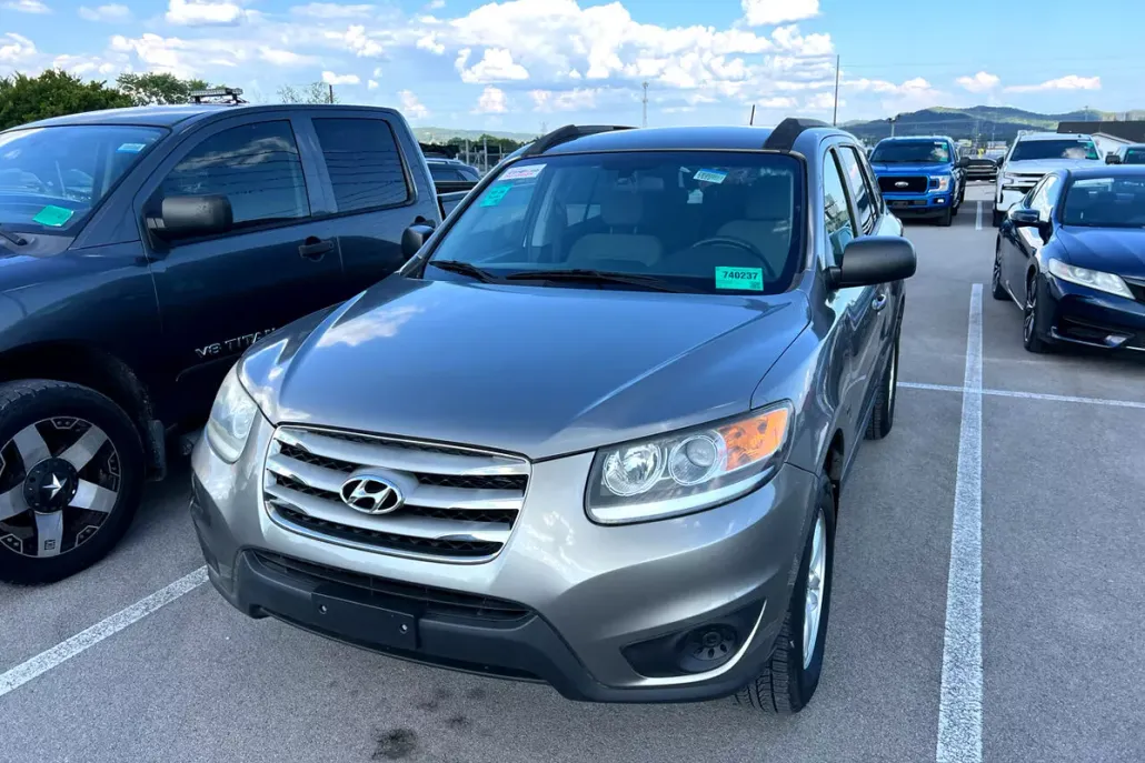 2012 Hyundai Santa Fe GLS photo 1