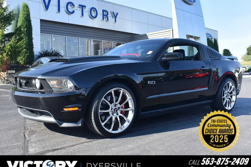 2012 Ford Mustang GT Premium photo 1