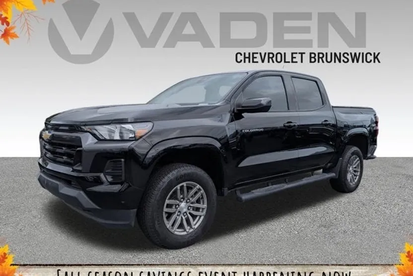 2023 Chevrolet Colorado LT photo 1