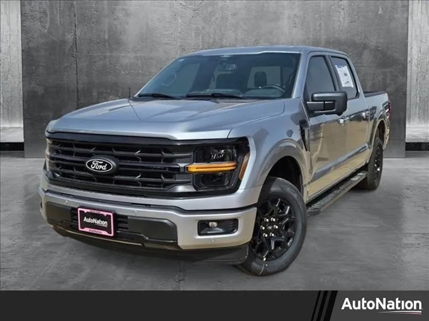 2025 Ford F-150 XLT photo 1