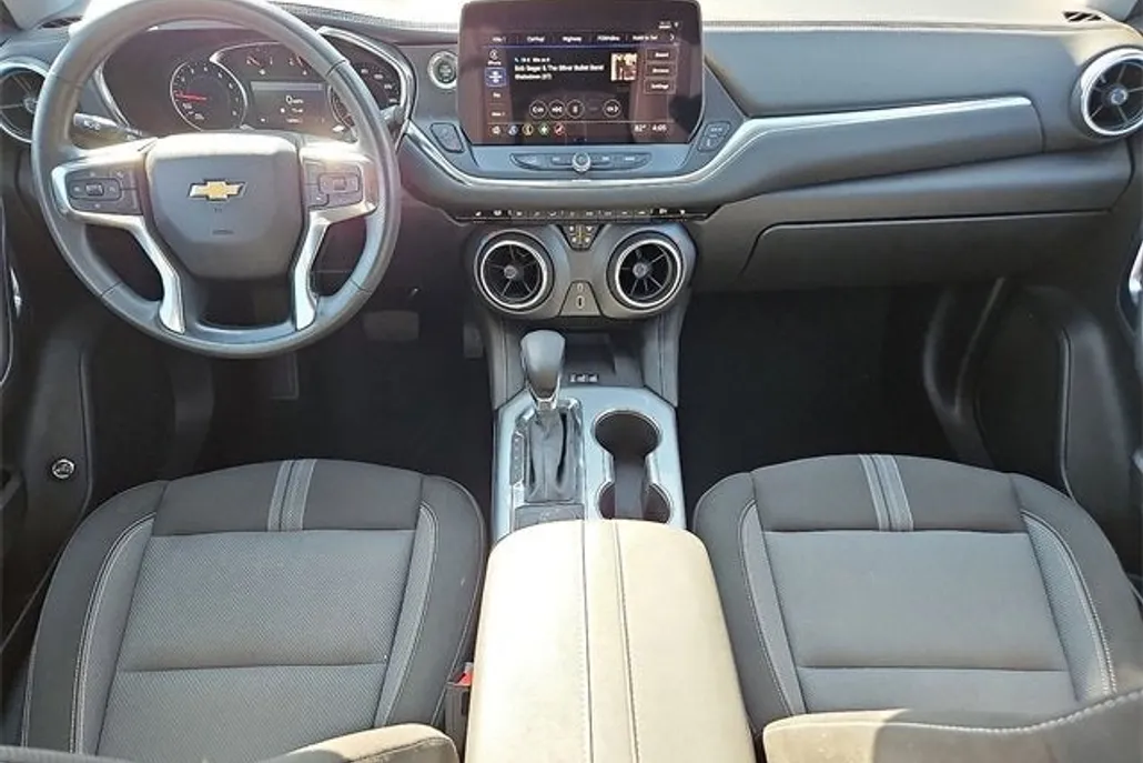 2023 Chevrolet Blazer 2LT photo 1