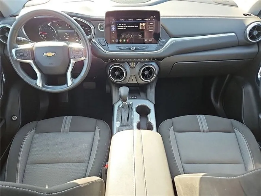 2023 Chevrolet Blazer 2LT photo 1