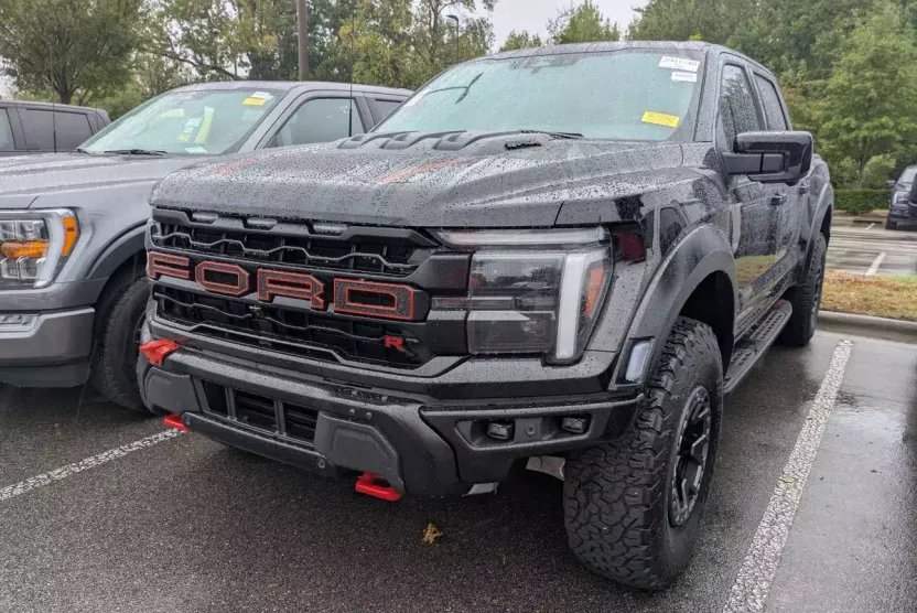 2025 Ford F-150 Raptor photo 1