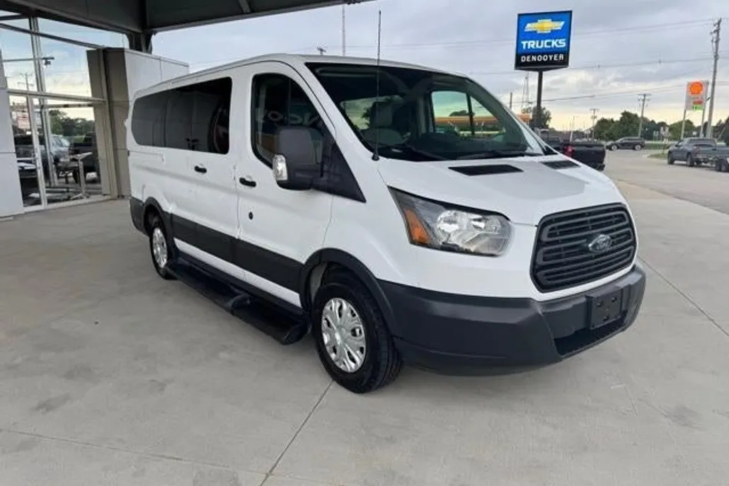 2017 Ford Transit XL photo 1
